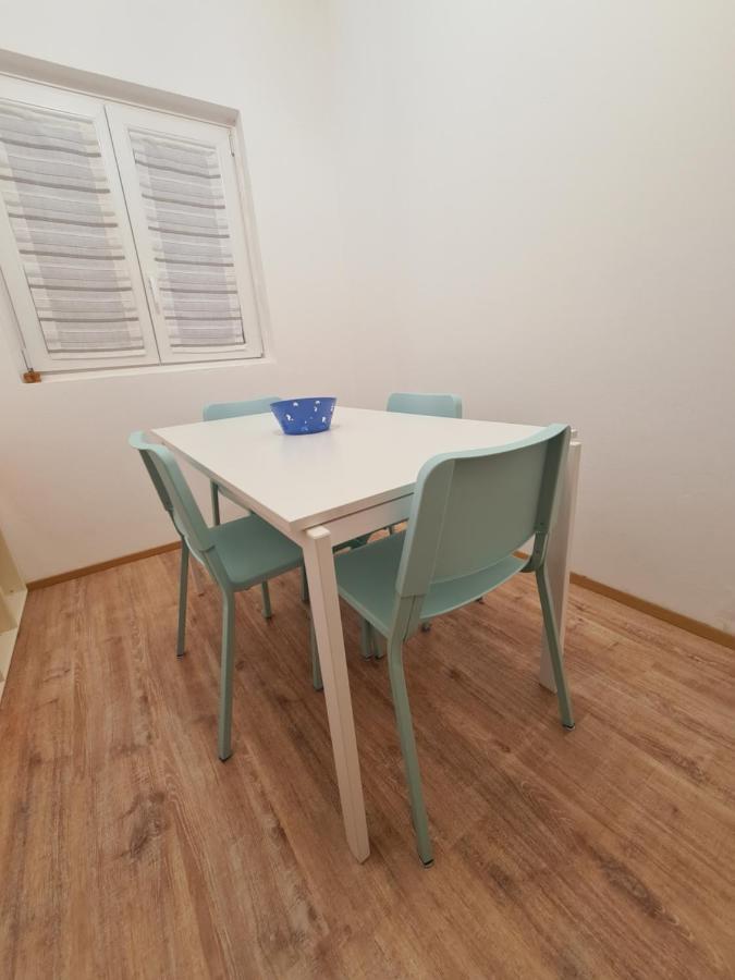 Countryside Apartment Koper Exteriör bild